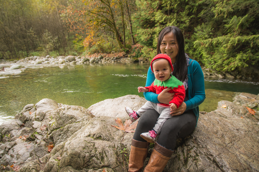 Family Photos at Lynn Canyon Park in North Vancouver 07