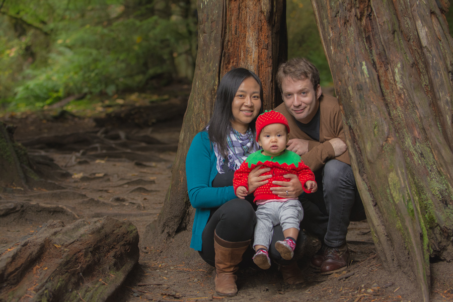 Family Photos at Lynn Canyon Park in North Vancouver 06